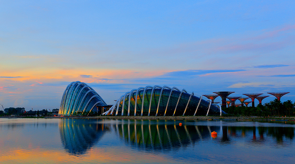 https://d3r8gwkgo0io6y.cloudfront.net/upload/Gardens by the Bay Sunset.jpg